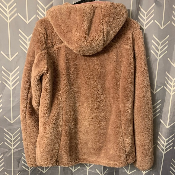 SOLD - Reebok Sweater - Picture 2 of 2
